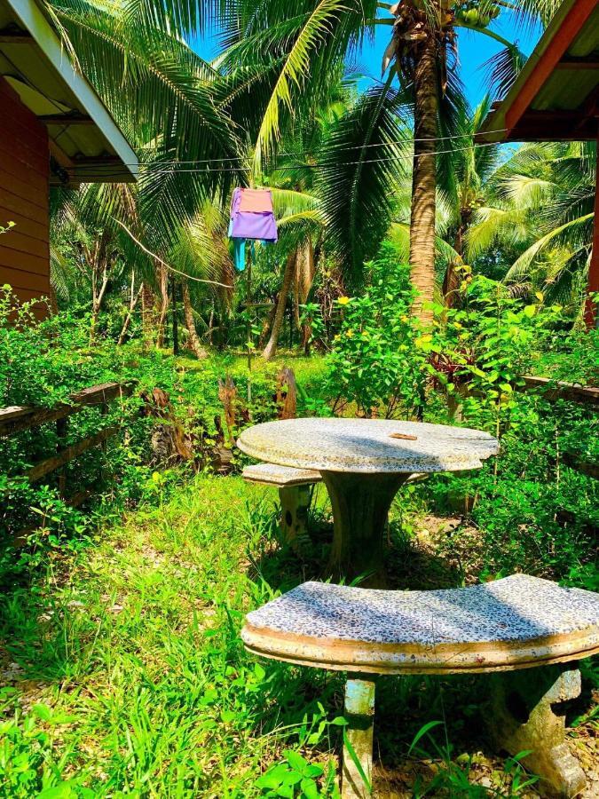 Lantacoconutgardenbungalow Apartamento Ko Lanta Exterior foto